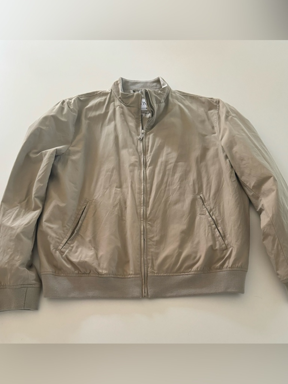 Zara Men's Beige Bomber Jacket - Zip Front